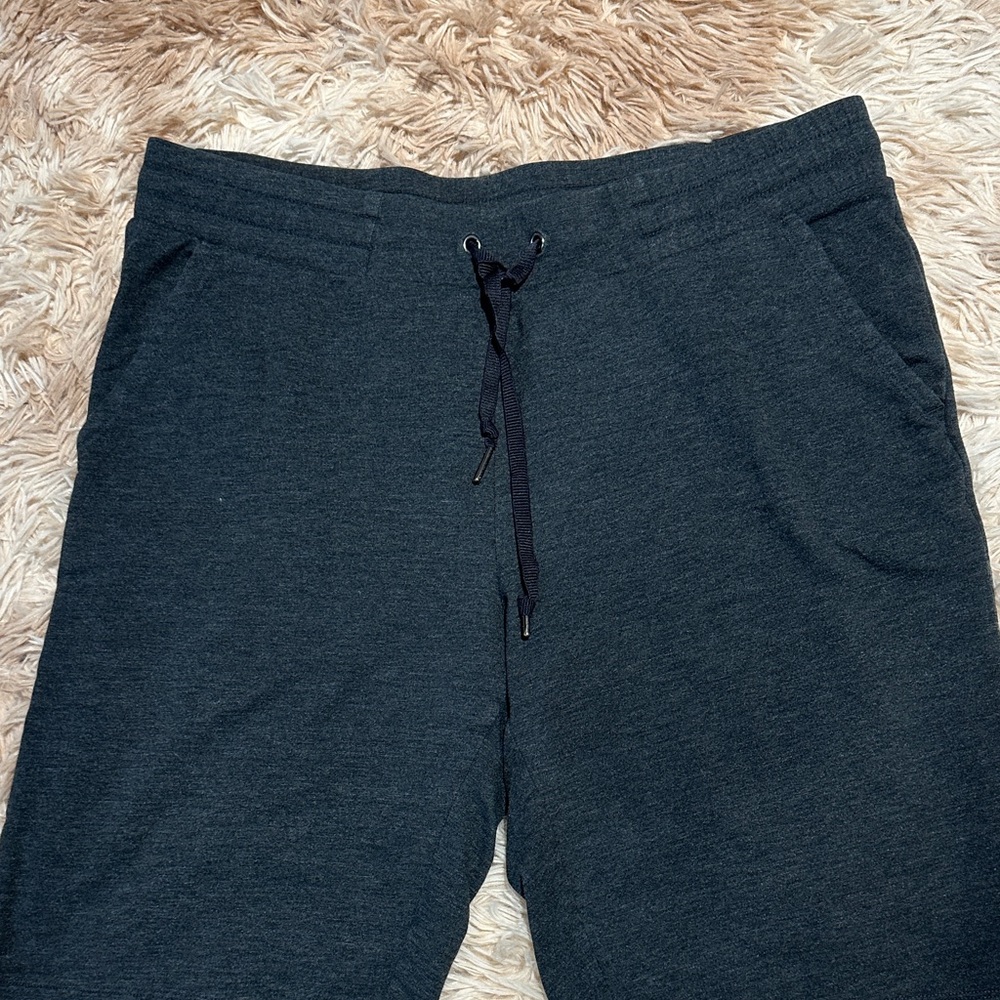 Eddie Bauer Dark Gray Athletic Shorts - Picture 2 of 3